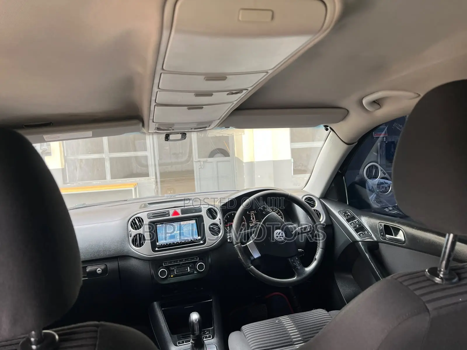 Volkswagen Tiguan 2011 Blue