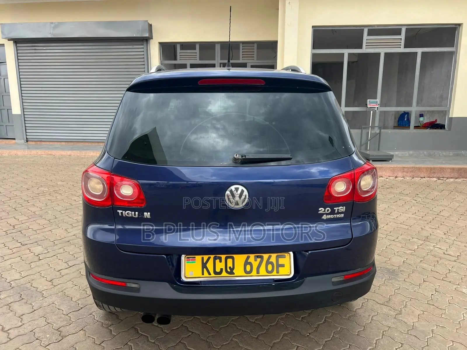 Volkswagen Tiguan 2011 Blue