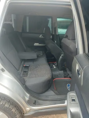 Subaru Forester 2010 Silver