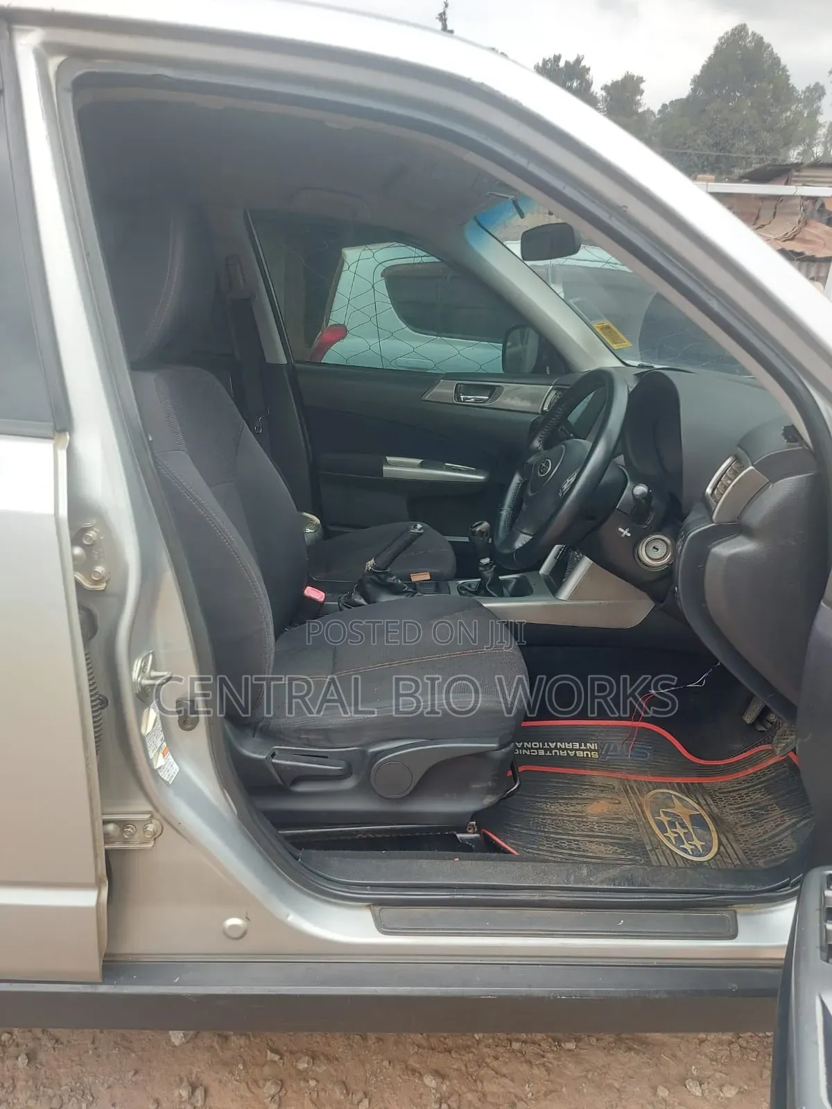 Subaru Forester 2010 Silver