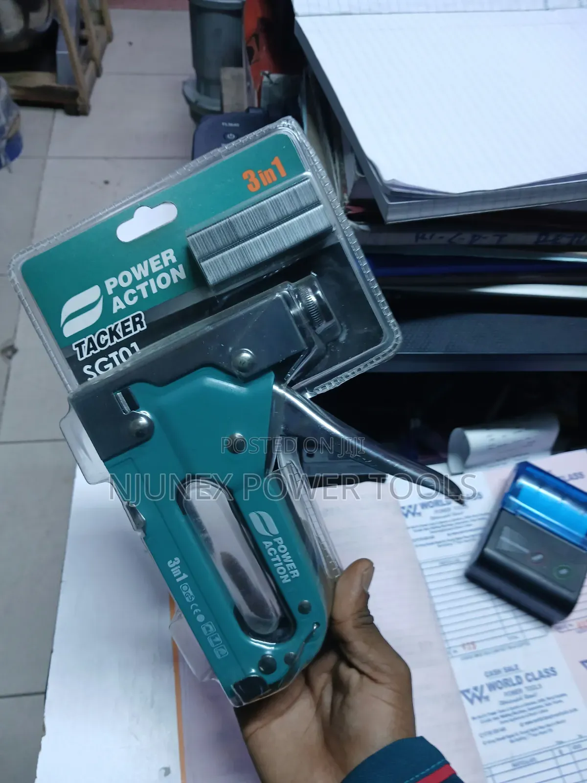 Power Action 3-in-1 Heavy-Duty Staple Gun (Model SGT01)