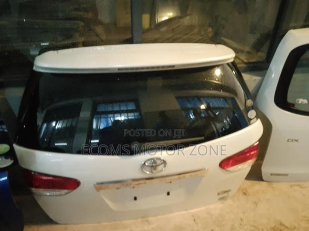 Toyota Wish 2012 Boot - thumbnail 2