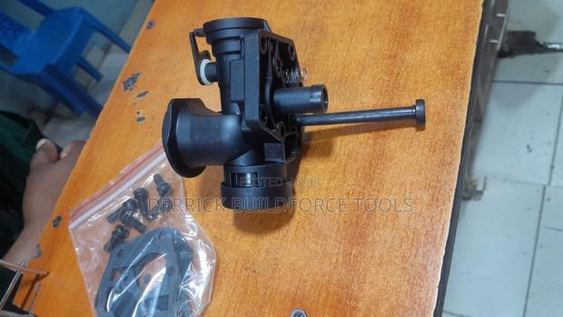 Lawn Mower Carburetor - thumbnail 4