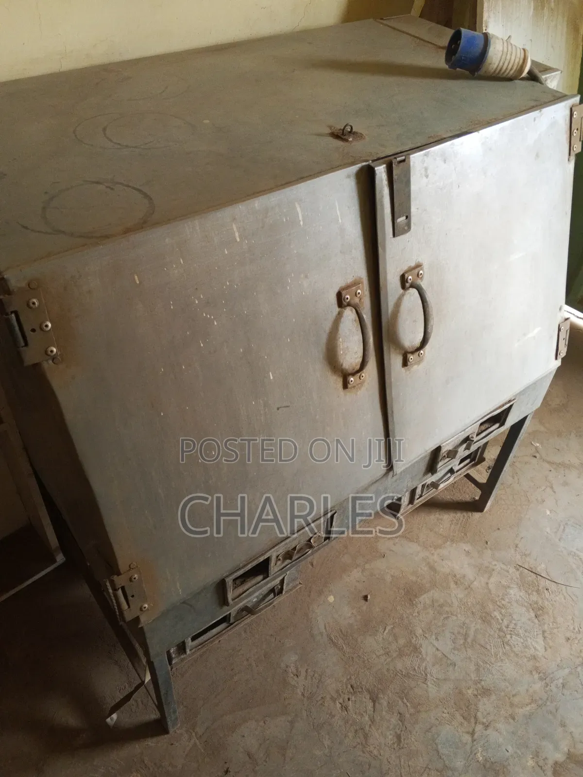 Electric and Coal Oven