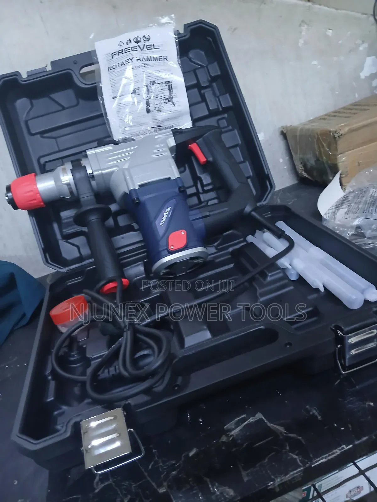 Freevel Rotary Hammer RH 1000-28 (28mm, 1000W)