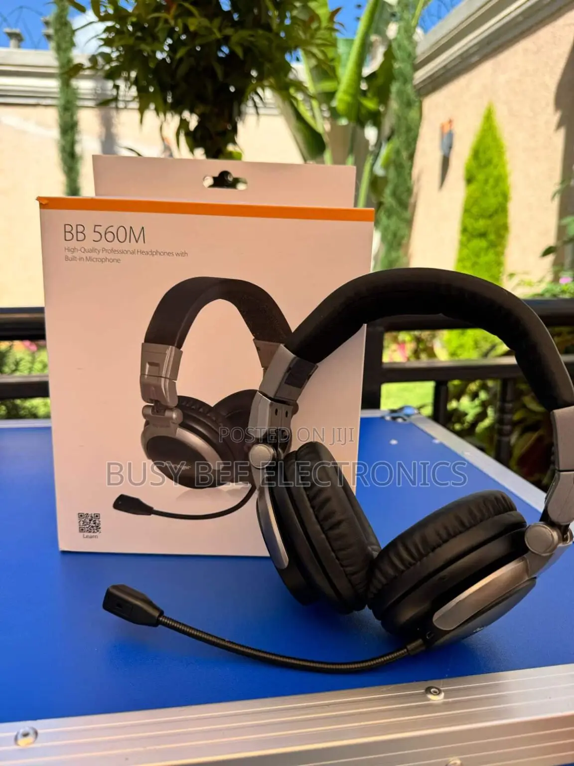 Behringer BB 560M High-Quality Professional Headphones