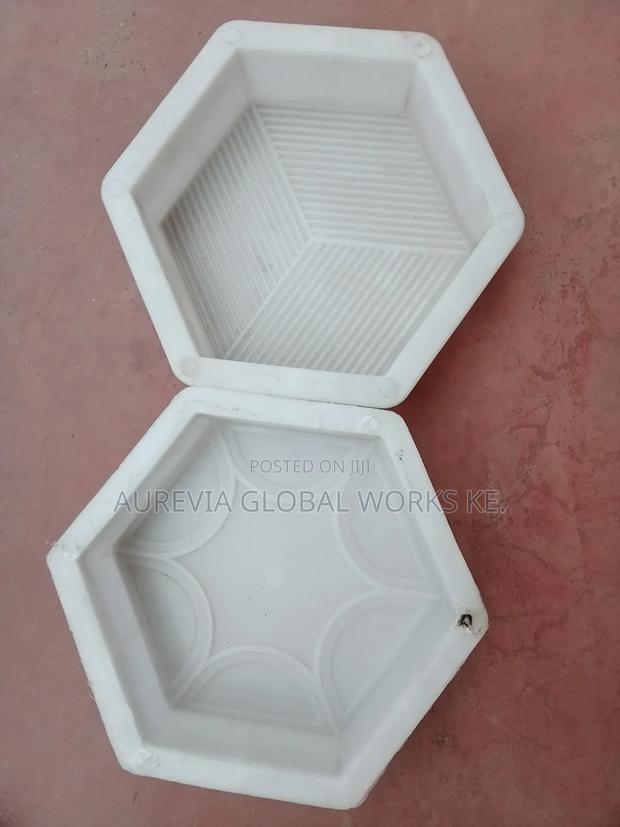 Plastic Cabro Moulds - main view