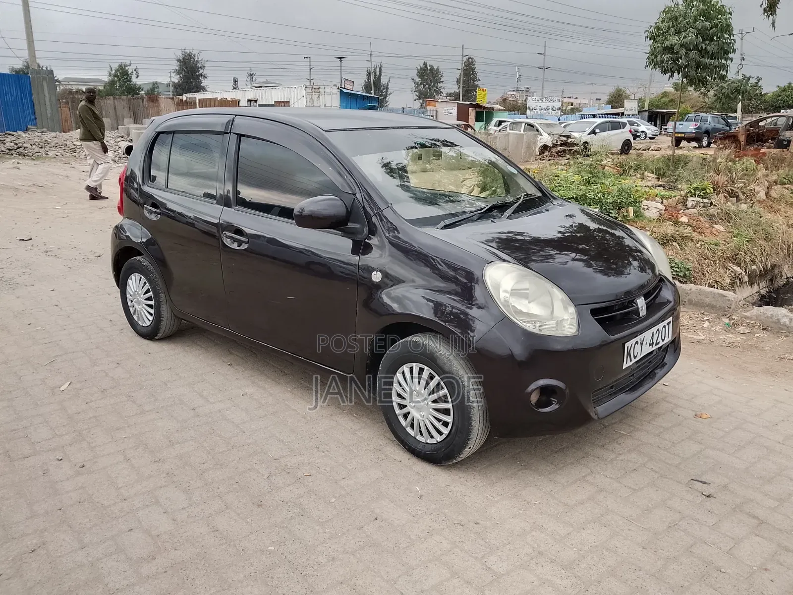 Toyota Passo 2013 Brown