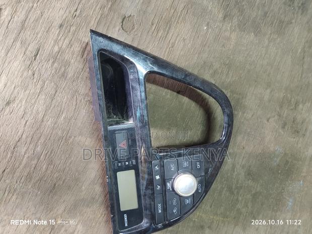 Toyota Wish 2005 Console - thumbnail 4