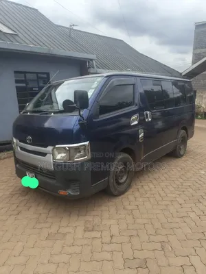 Toyota HiAce 2015 Blue