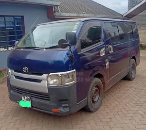 Toyota HiAce 2015 Blue