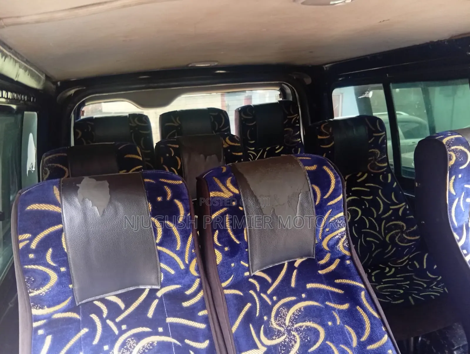 Toyota HiAce 2015 Blue