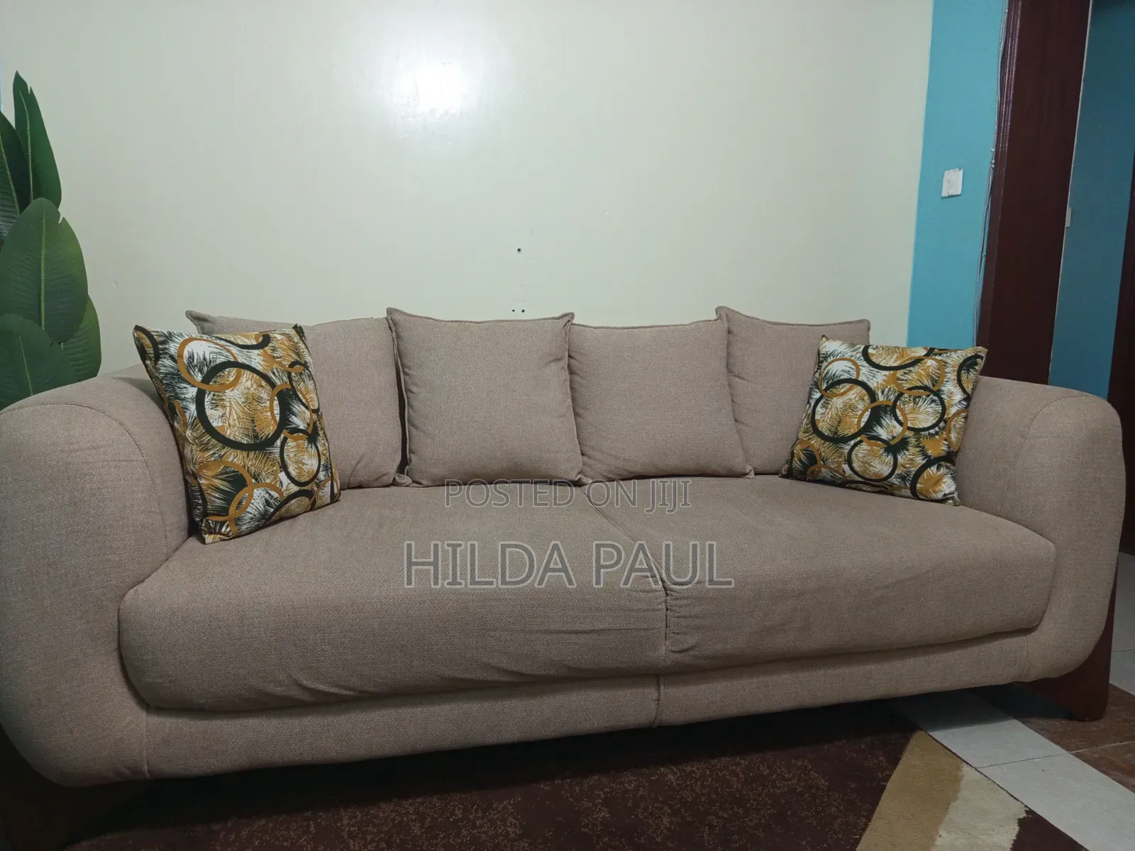 Modern 5-Seater Sofas