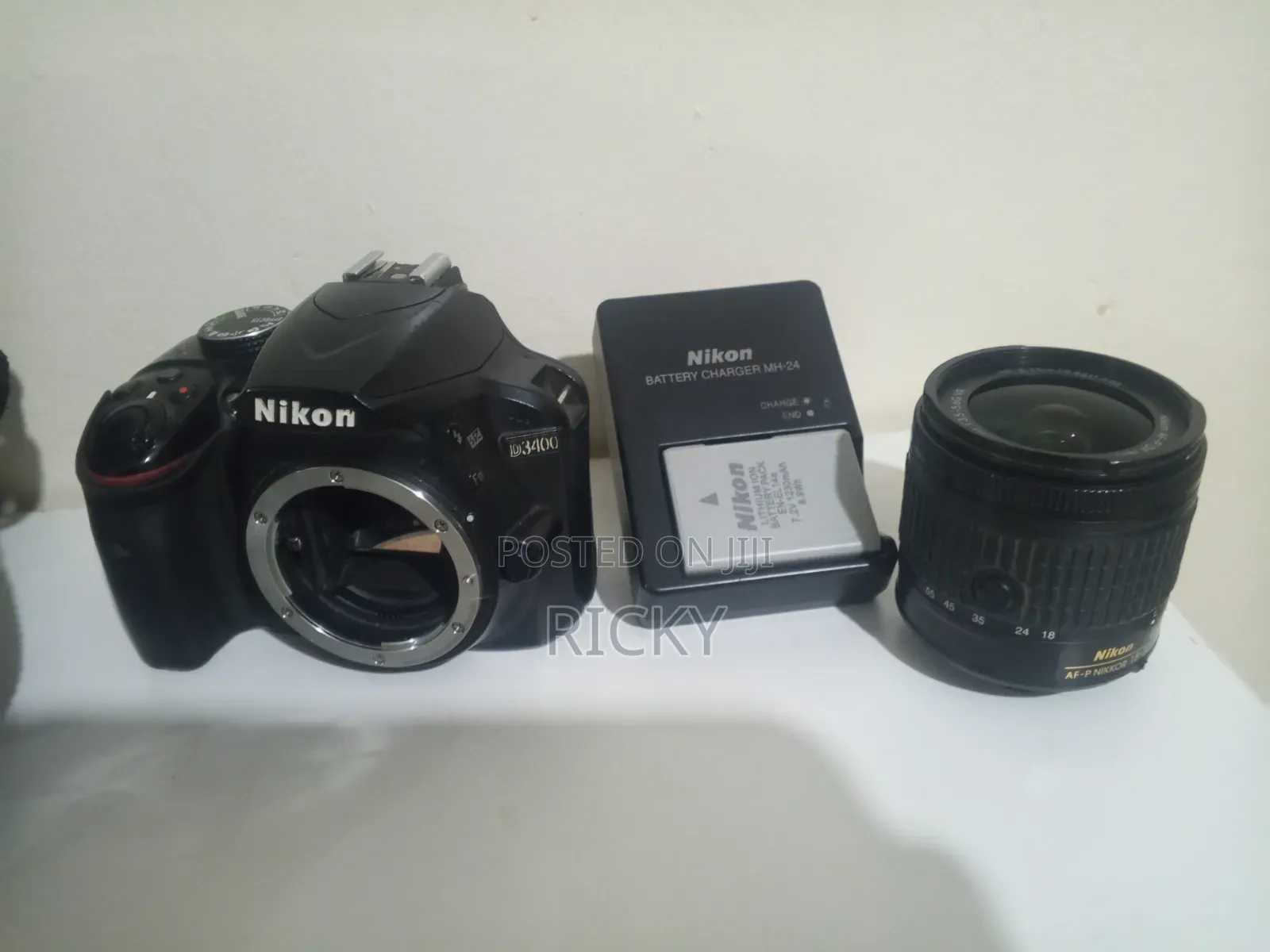 D3400 Camera With 32gb