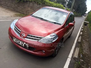 Nissan Tiida 2012 Maroon