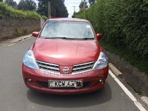 Nissan Tiida 2012 Maroon