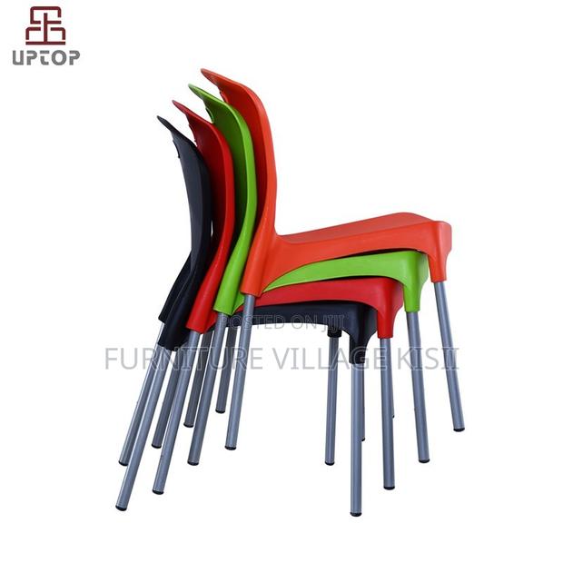 Plastic Vitra Stackable Chair - thumbnail 3