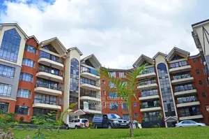Spacious 3-Bedroom All-En-Suite plus dsq Apartment TO LET
