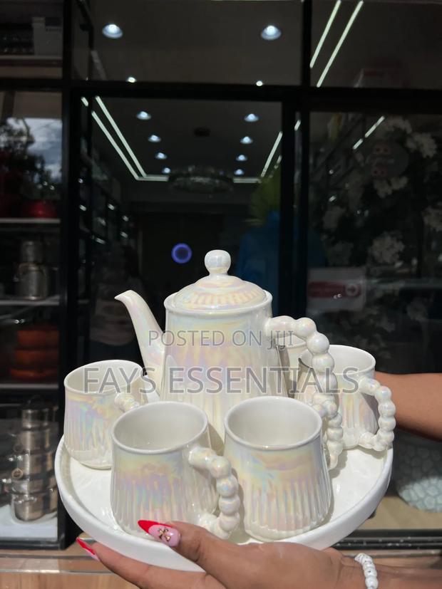 Tea Set With Cups and Kettles - thumbnail 2