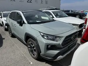 Toyota RAV4 Adventure 2021 Green
