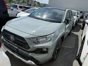 Toyota RAV4 Adventure 2021 Green