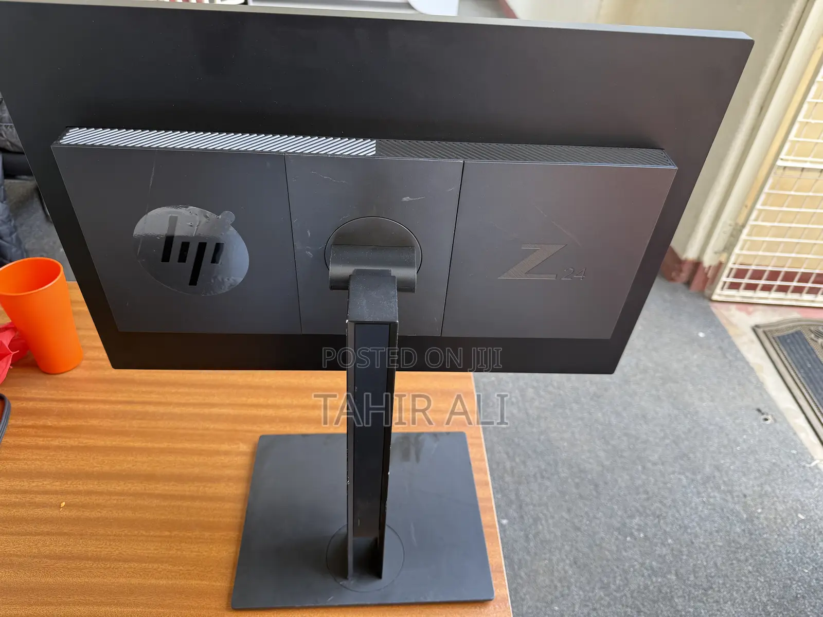 HP Monitors