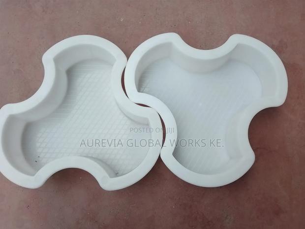 Cabro Making Moulds - main view