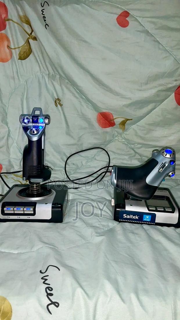 Logitech G X52 Pro Flight Simulator - main view