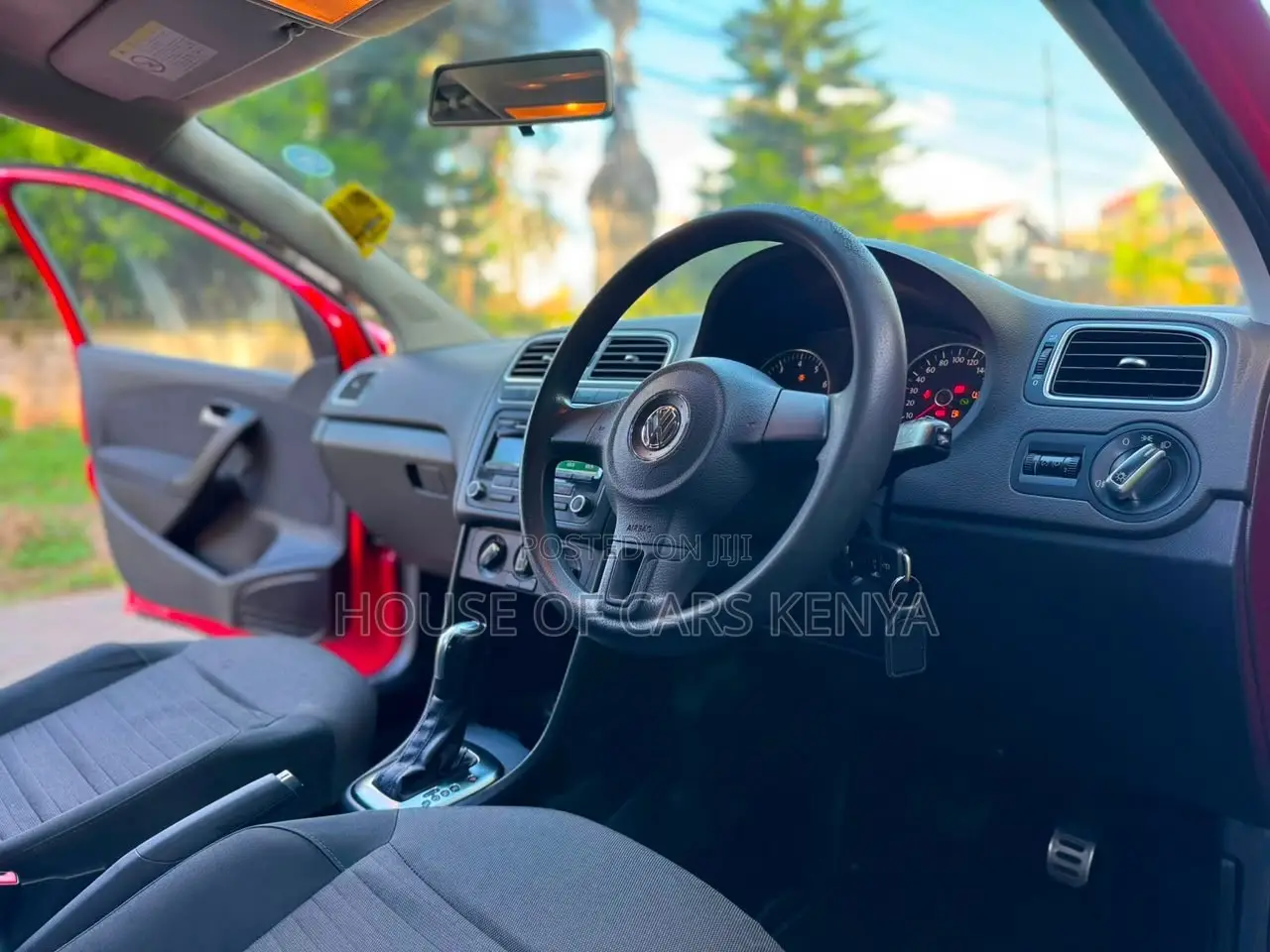 Volkswagen Polo 2012 Red