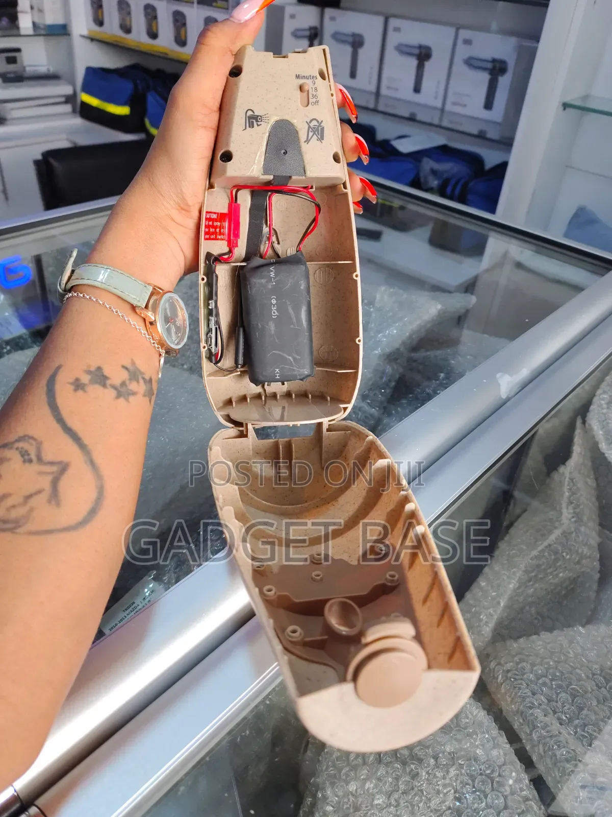 Automatic Air Freshener Dispenser With Built-in Camera