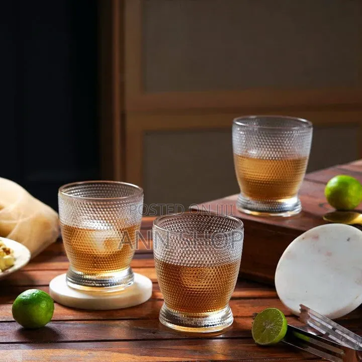 Short Glasses