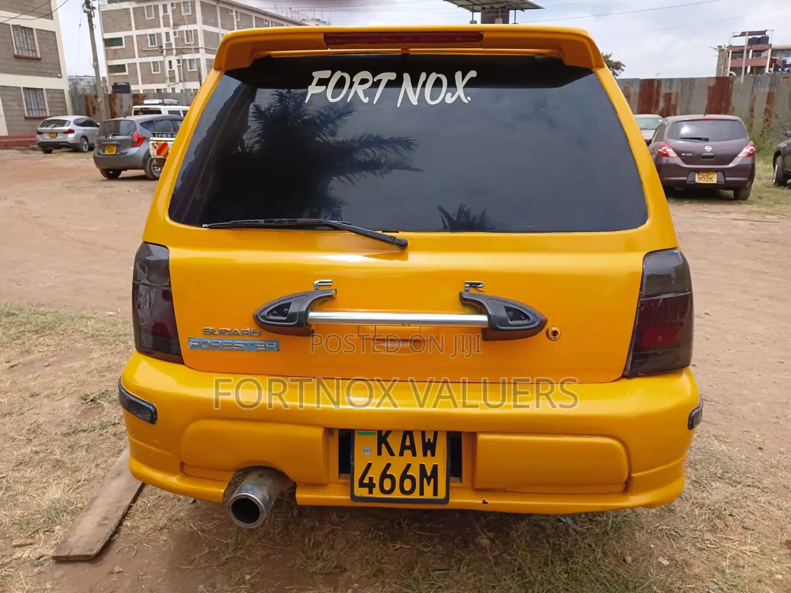 Subaru Forester 2.0 S 2000 Yellow