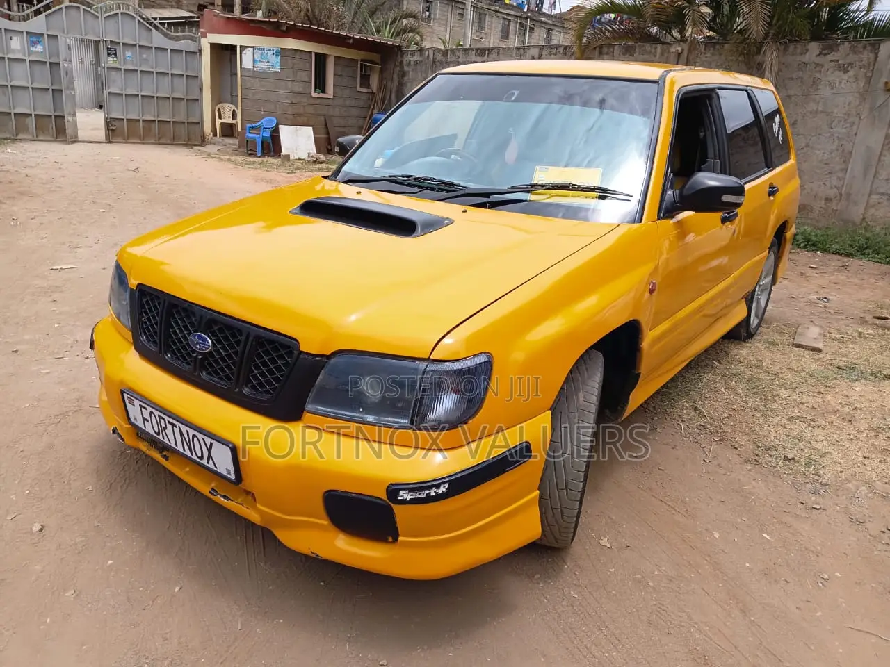 Subaru Forester 2.0 S 2000 Yellow