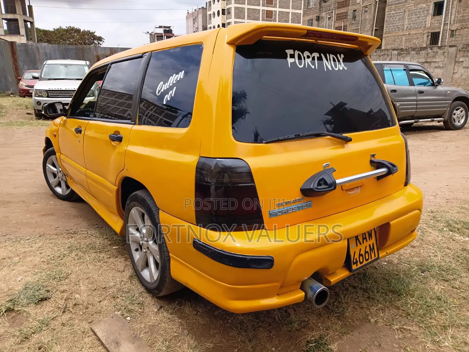 Subaru Forester 2.0 S 2000 Yellow