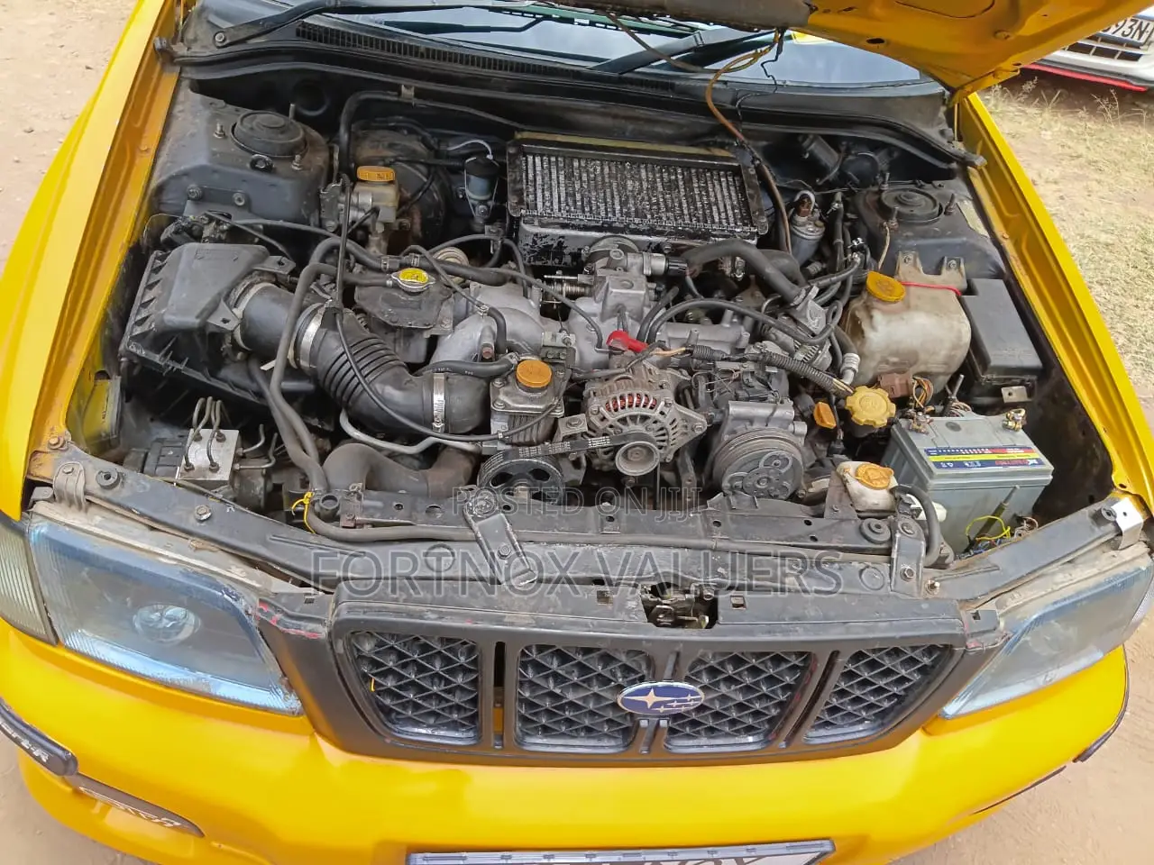 Subaru Forester 2.0 S 2000 Yellow