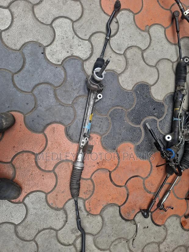 Nv200 Steering Rack - thumbnail 2
