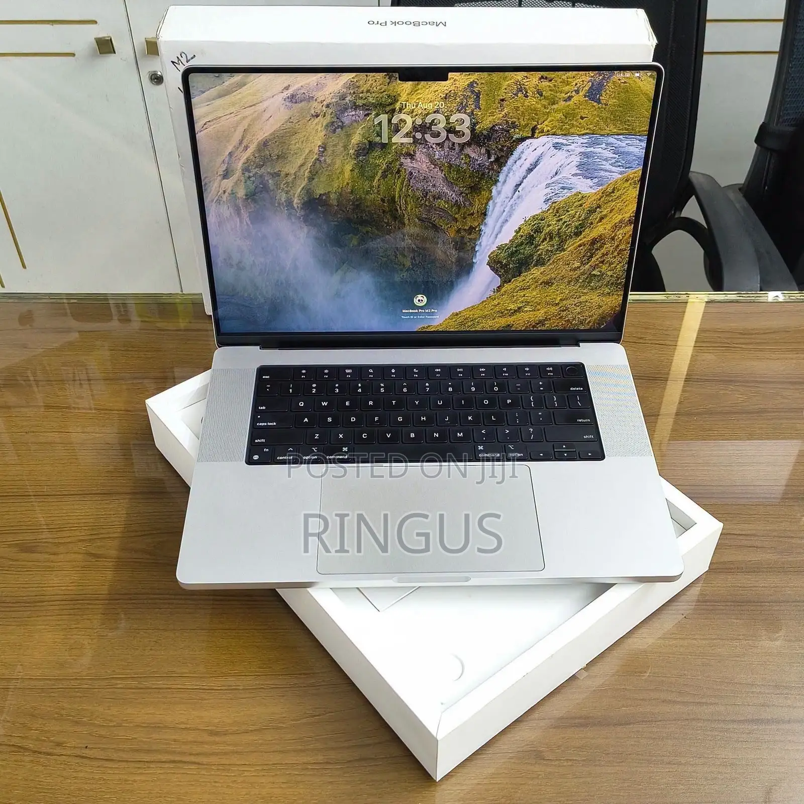 Laptop Apple MacBook Pro 32GB Intel Core M2 SSD 1T
