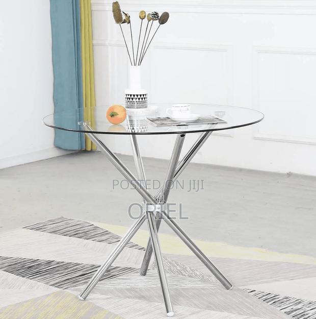 Dining Table : Glass Dining Table - Round - thumbnail 3