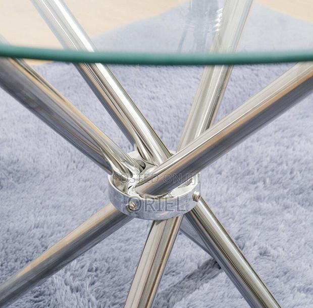 Dining Table : Glass Dining Table - Round - thumbnail 2
