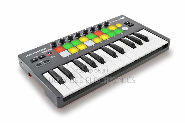 Novation LaunchkeyMK3 25-Mini-Key MIDI Keyboard - main view