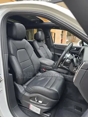 Porsche Cayenne S AWD 2019 White
