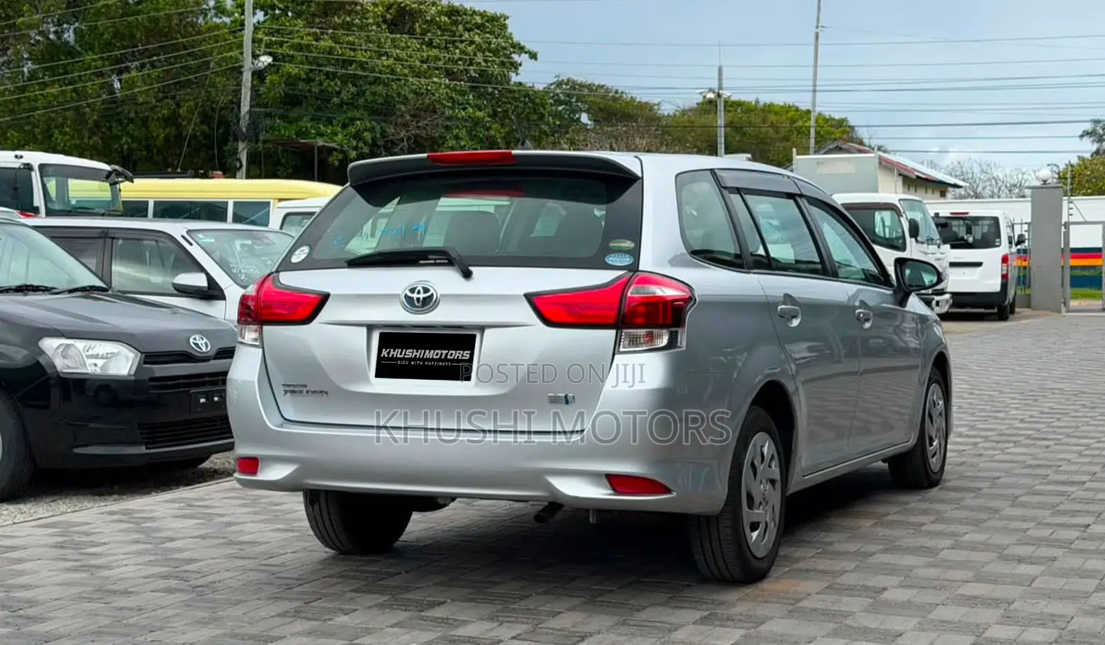 Toyota Corolla Fielder 2020 Silver