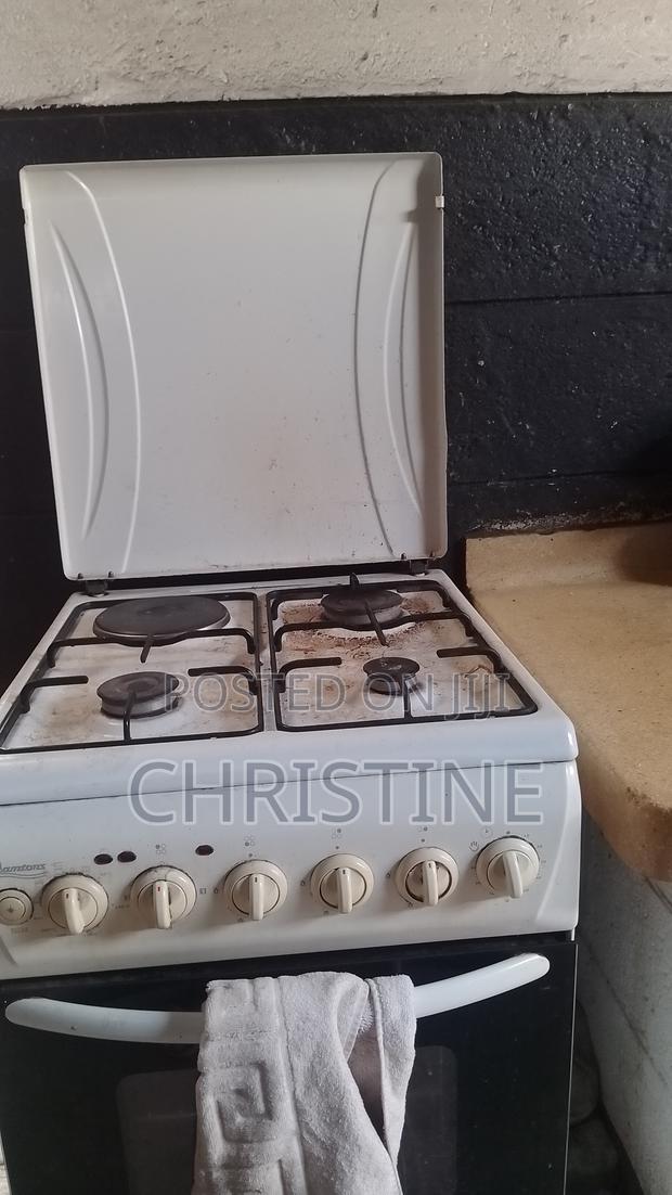 Gas Cooker and Oven - thumbnail 2