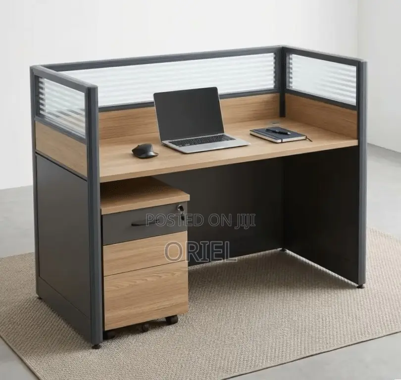 Office Workstation : Brown 1-Way Reception Workstation Desk