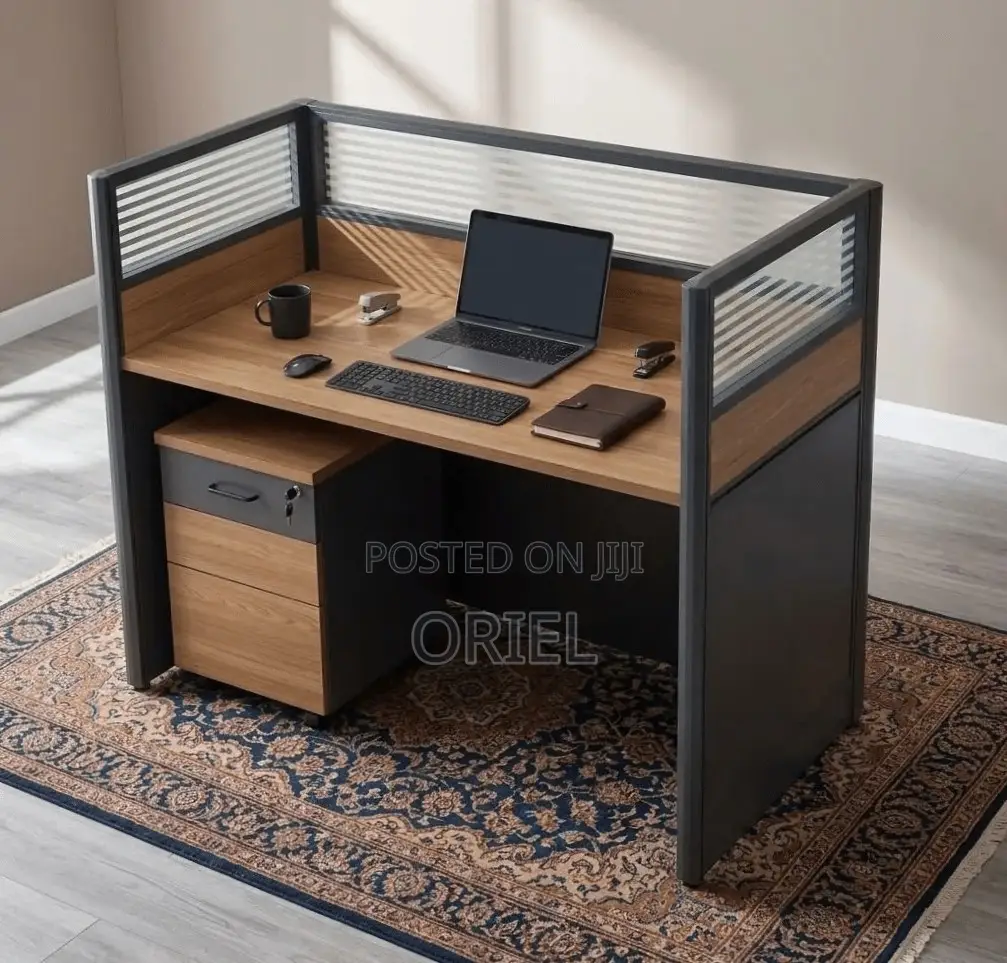 Office Workstation : Brown 1-Way Reception Workstation Desk