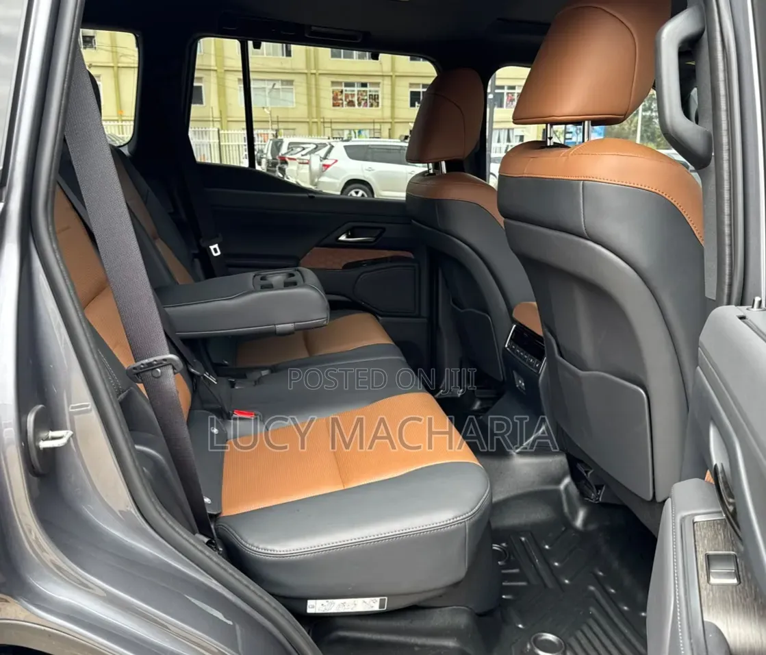 Lexus GX 2025 Gray