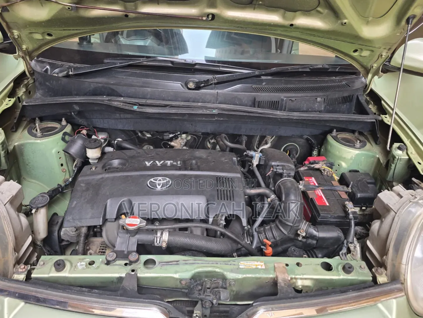 Toyota Sienta 2009 Green