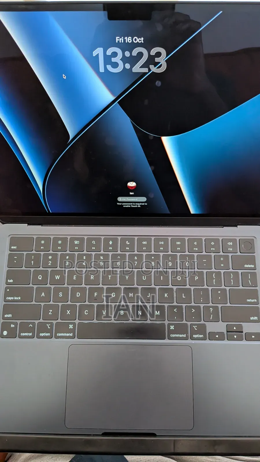 Laptop Apple MacBook Air 2024 M3 8GB Apple M3 SSD 256GB
