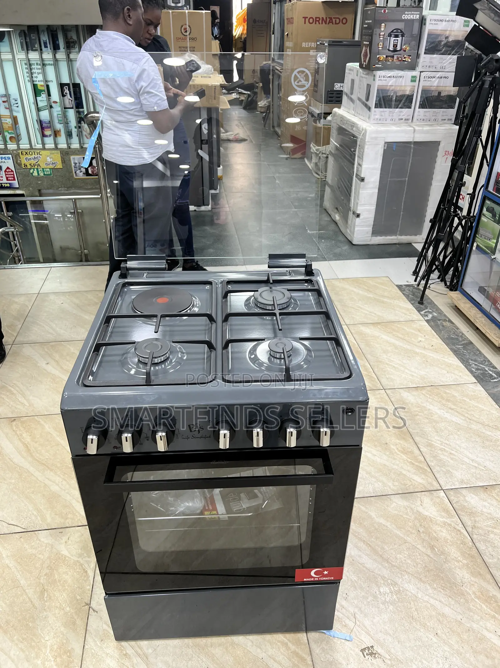 BJS Silver Grey Cooker – Upgrade Your Kitchen With a Touch of Class!