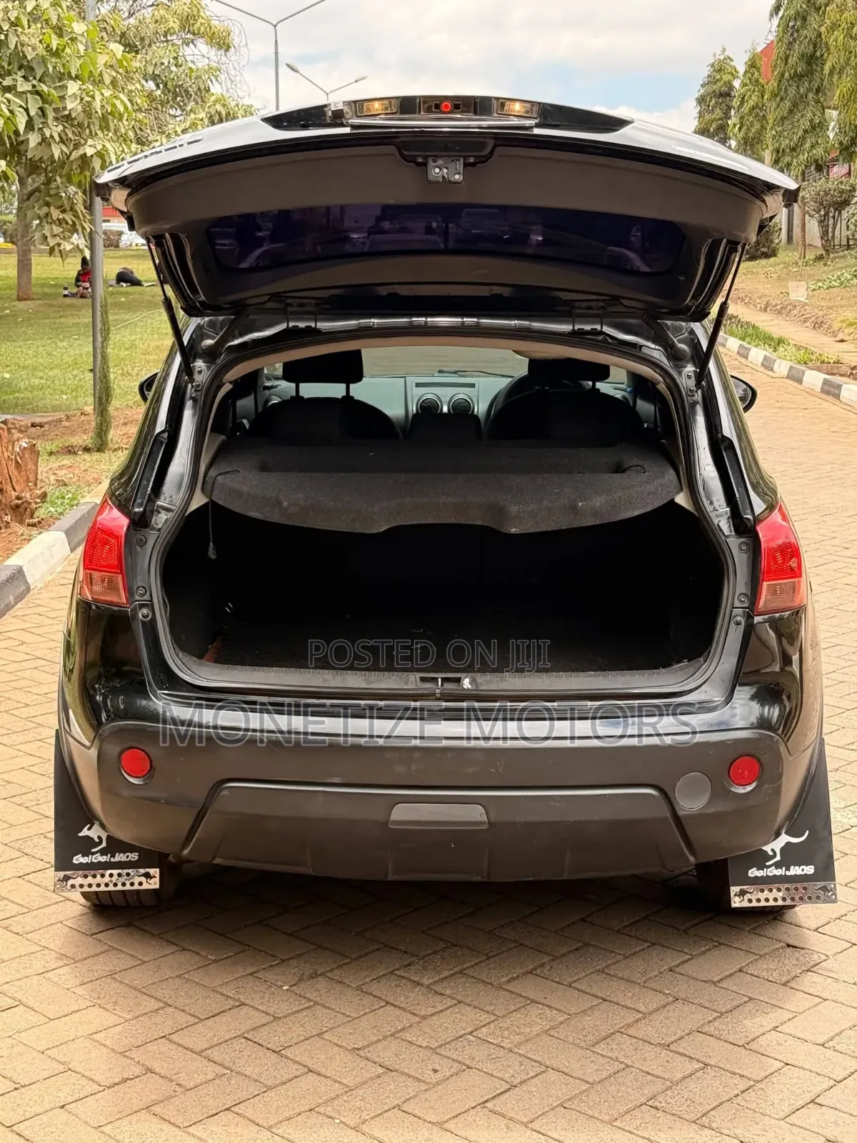 Nissan Dualis 2011 Black